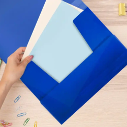 Pasta A4 Liderpapel com elásticos e três abas em polipropileno translúcido