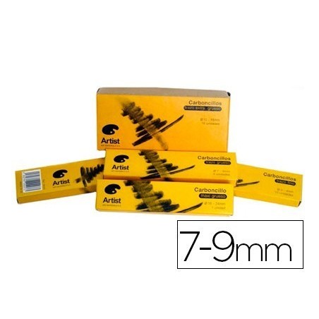 Paus de carvão vegetal grossos