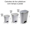 Caixotes de lixo em plástico com tampa e pedal